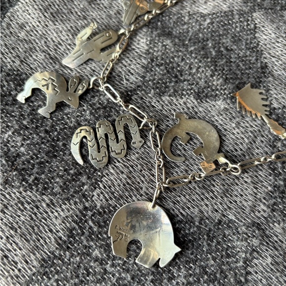 Rare Vintage Willie Family Silver Charm Necklace - Picture 6 of 7